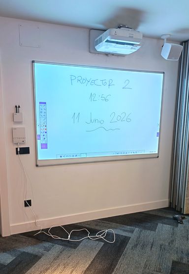 Proyector  EPSON interactivo
