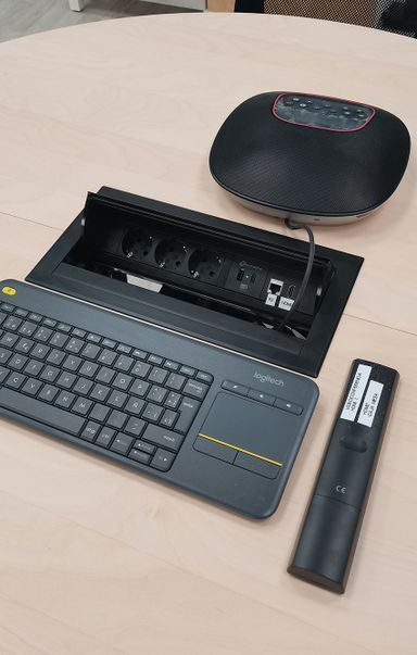 Caja de conexiones empotrada