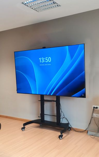 TV 86"