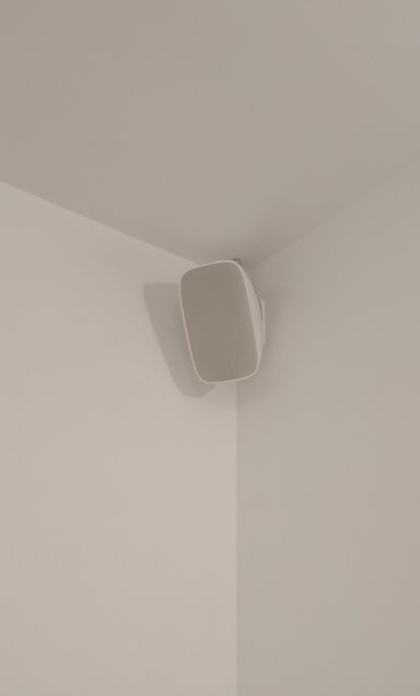 Altavoz de pared
