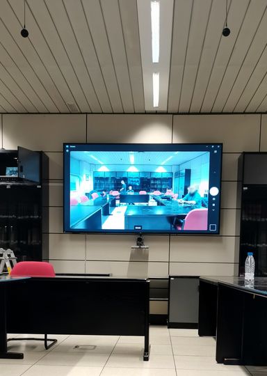 Monitor Philips de 98"